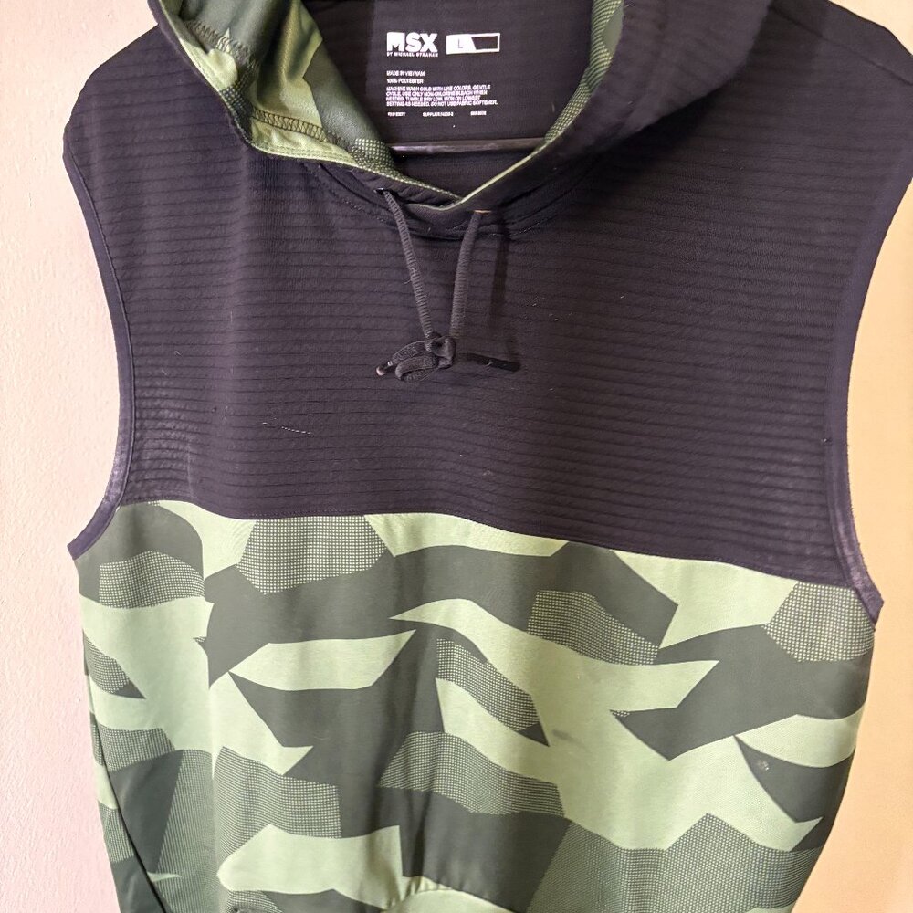 RSX sleeveless camo hoodie
